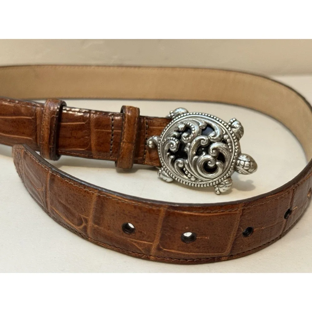 Brighton TURTLE Silver tone Buckle Leather Belt  Size  S 28  B3707 Rare Find! 90